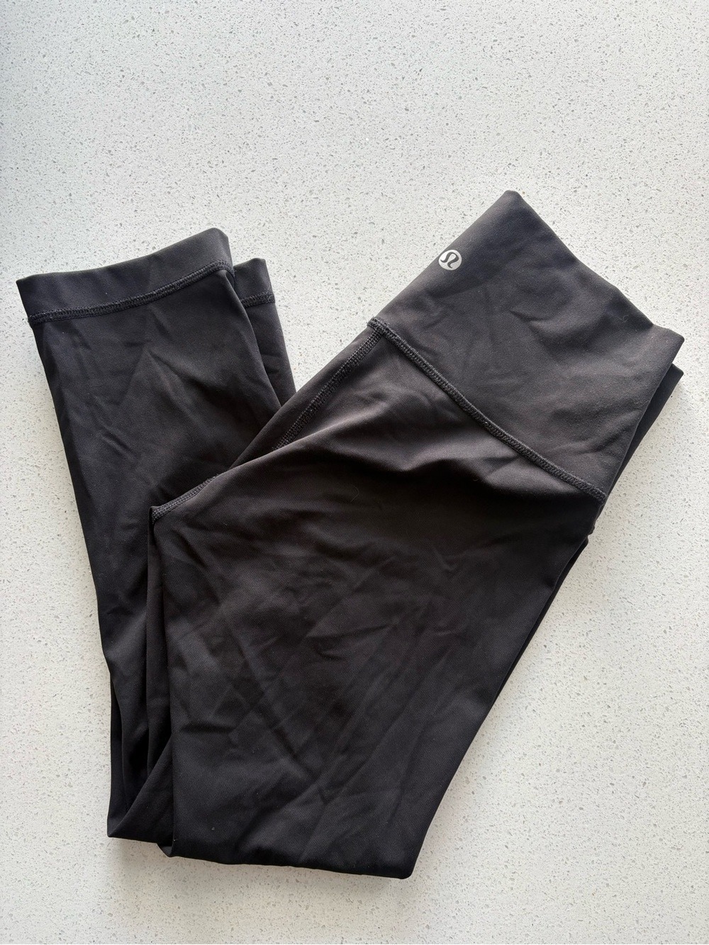 Lululemon Black cropped High-Rise Leggings